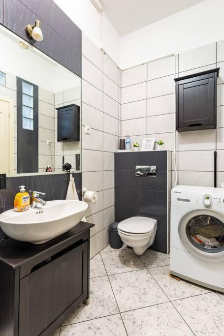 Annicku'S Stylish Budapest Apartment Exterior foto