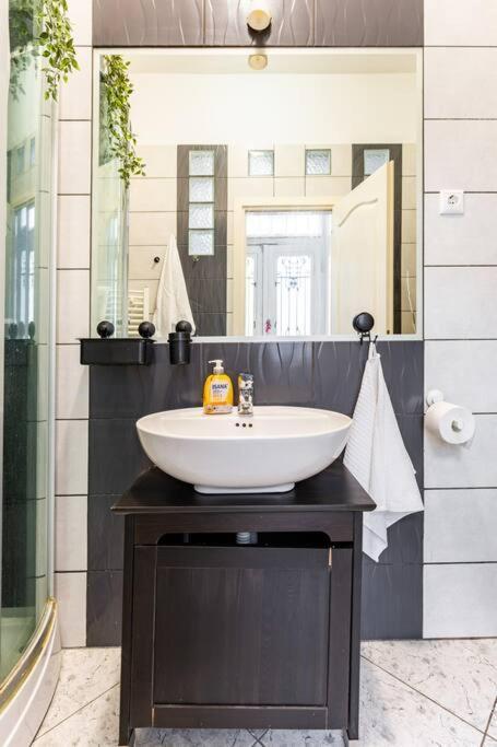 Annicku'S Stylish Budapest Apartment Exterior foto